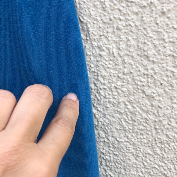 CHAMPION Mid-Weight Pullover Hoodie - Picture 7 of 8